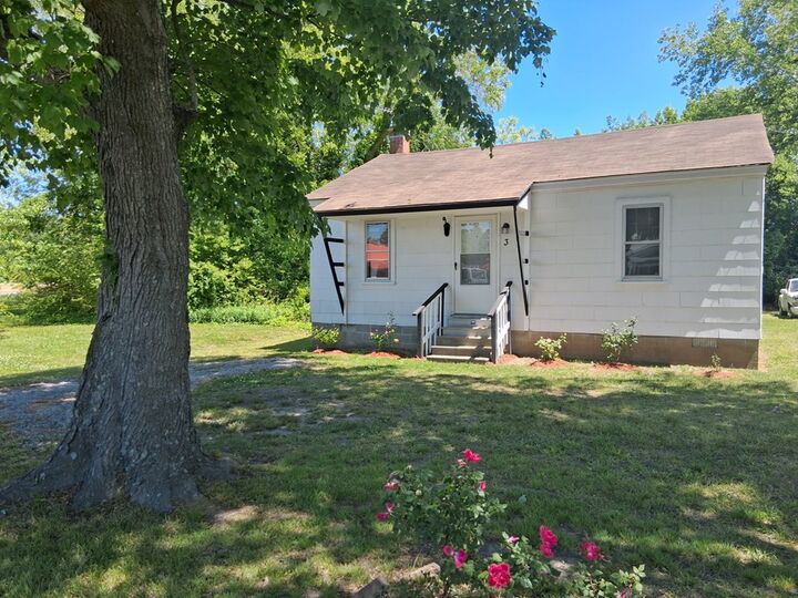 Property Photo:  3 Hall St  VA 23417 