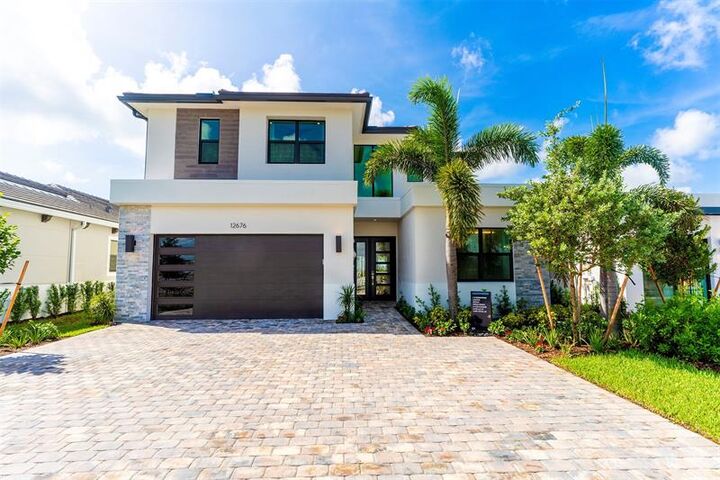 Property Photo:  12676 Solana Bay Cir  FL 33412 