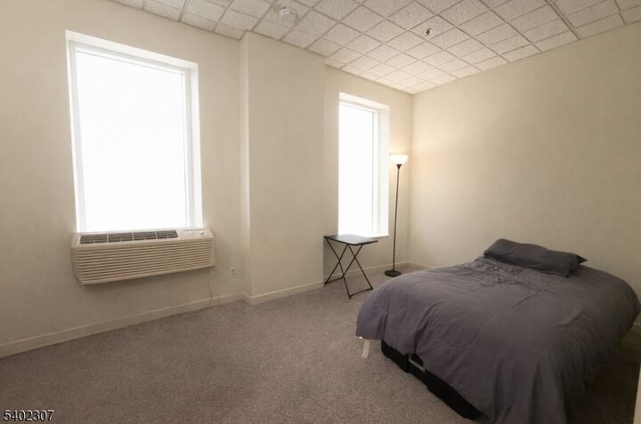 Property Photo:  2 E Washington Ave 2C  NJ 07882 
