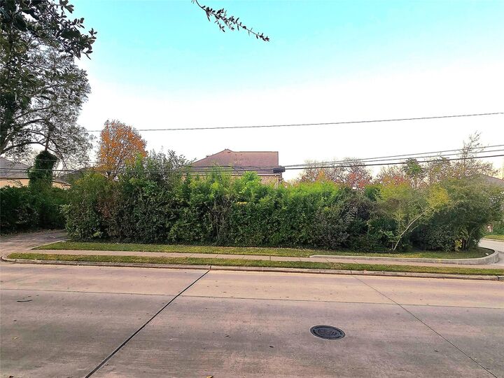 Property Photo: 851 Jaquet Drive TX 77401