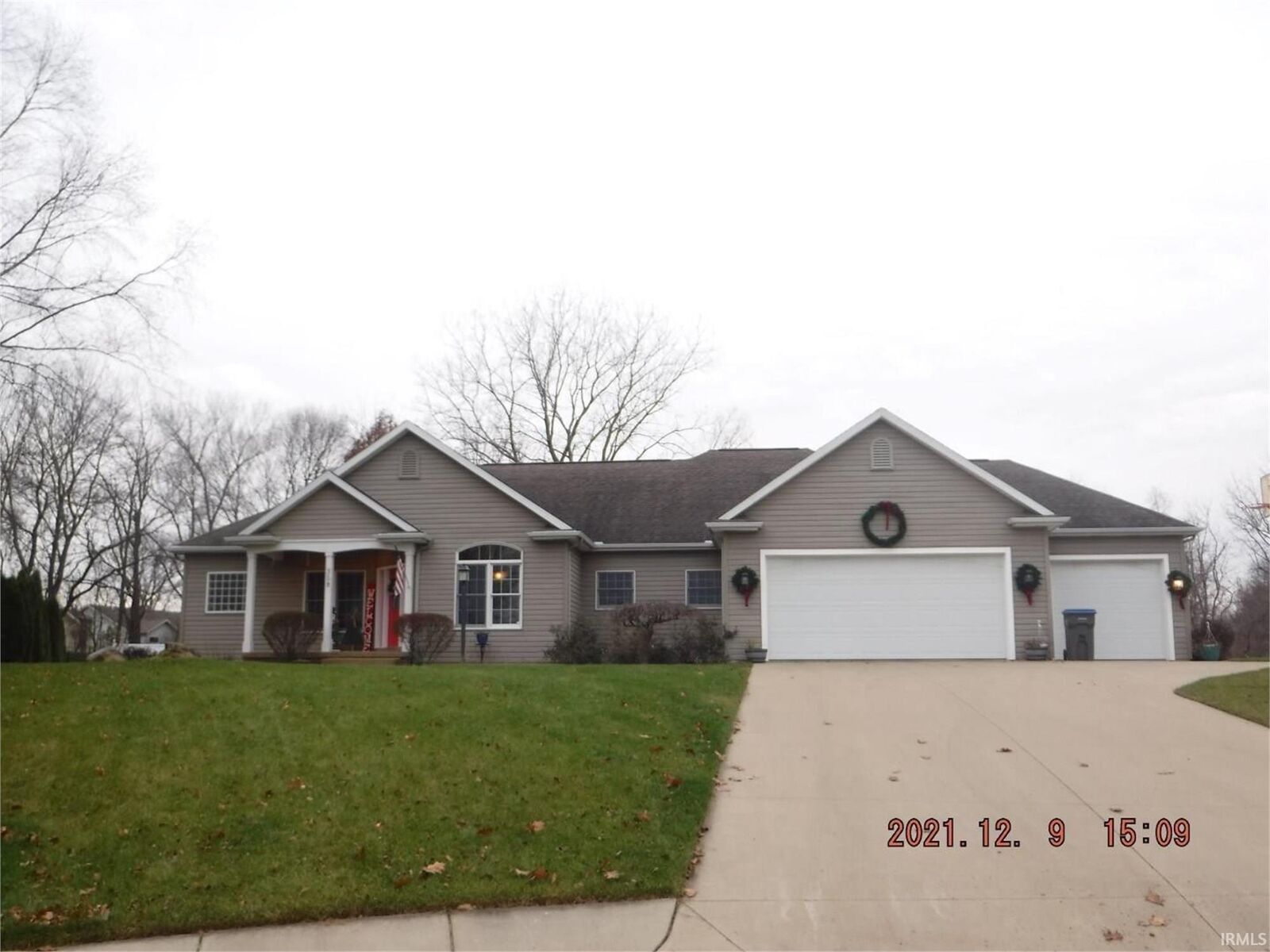 Property Photo:  358 Trailsend Court  IN 46580 