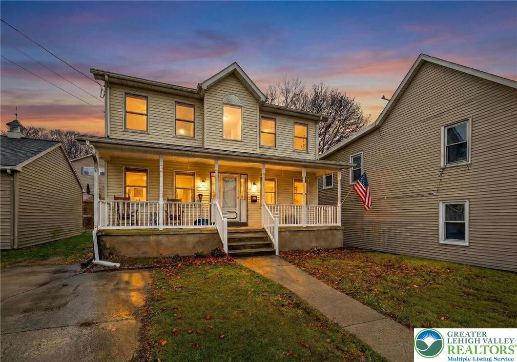 Property Photo:  124 Garibaldi Avenue  PA 18013 