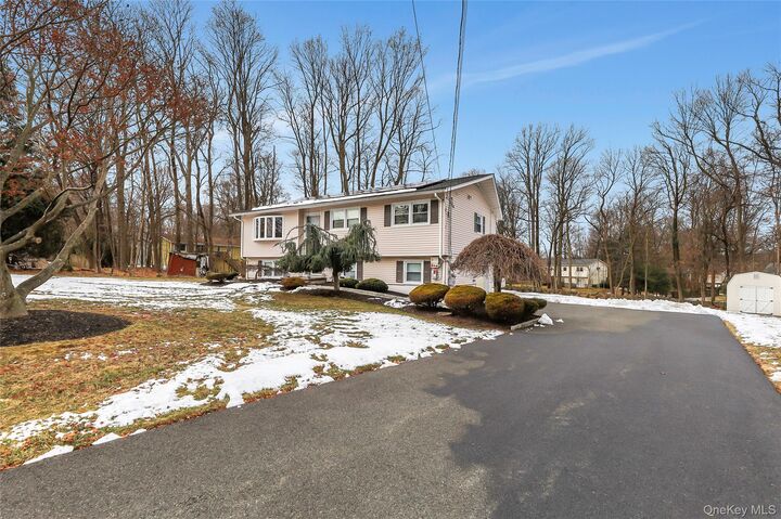 Property Photo:  8 Jodi Lane  NY 10956 