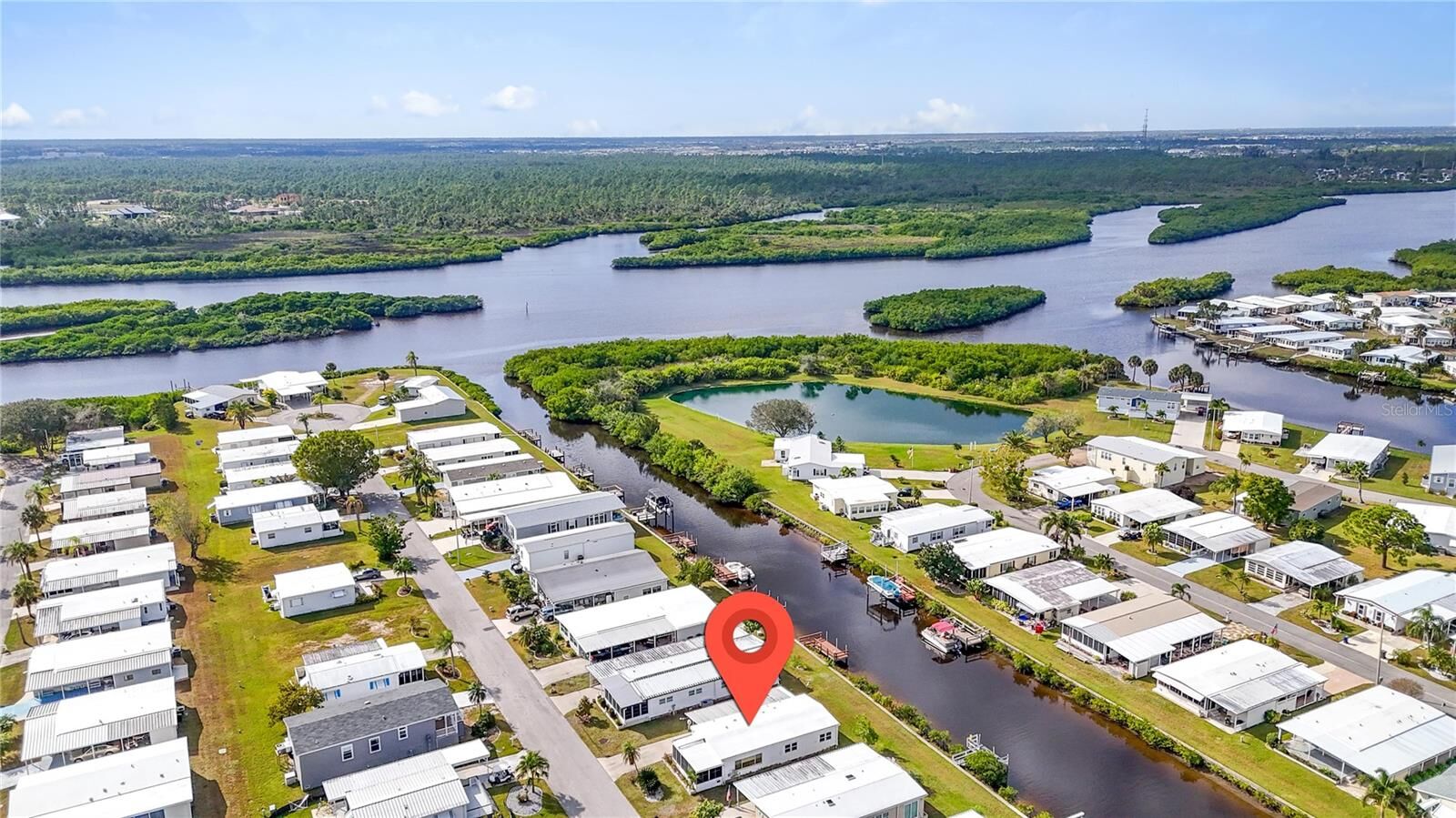 Property Photo:  712 Blackburn Boulevard  FL 34287 