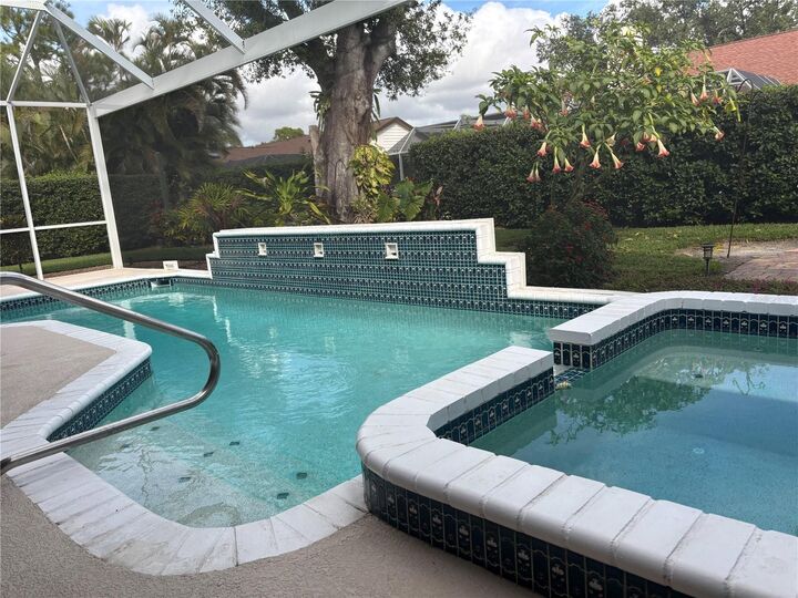 Property Photo:  4959 Southern Wood Drive  FL 34241 