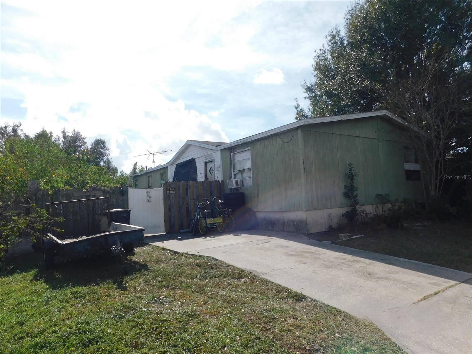 Property Photo:  2634 Sea Oats Circle N  FL 33815 