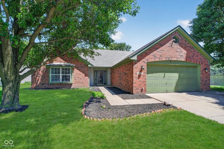 Property Photo:  6542 Rosebush Lane  IN 46237 