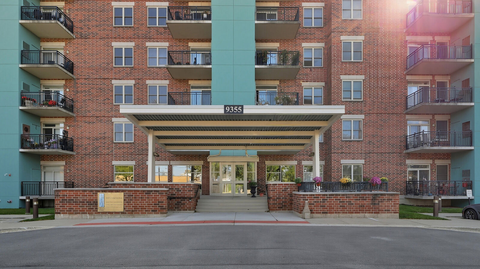 Property Photo: 9355 Irving Park Road 522 IL 60176