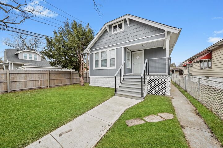 Property Photo:  440 W 110th Place  IL 60628 