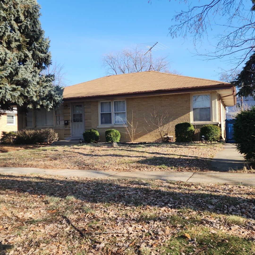 Property Photo:  9817 Washington Avenue  IL 60453 