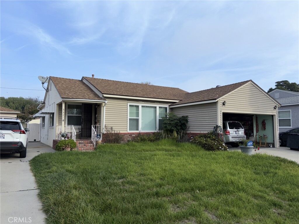 Property Photo:  3327 Eckleson  CA 90712 