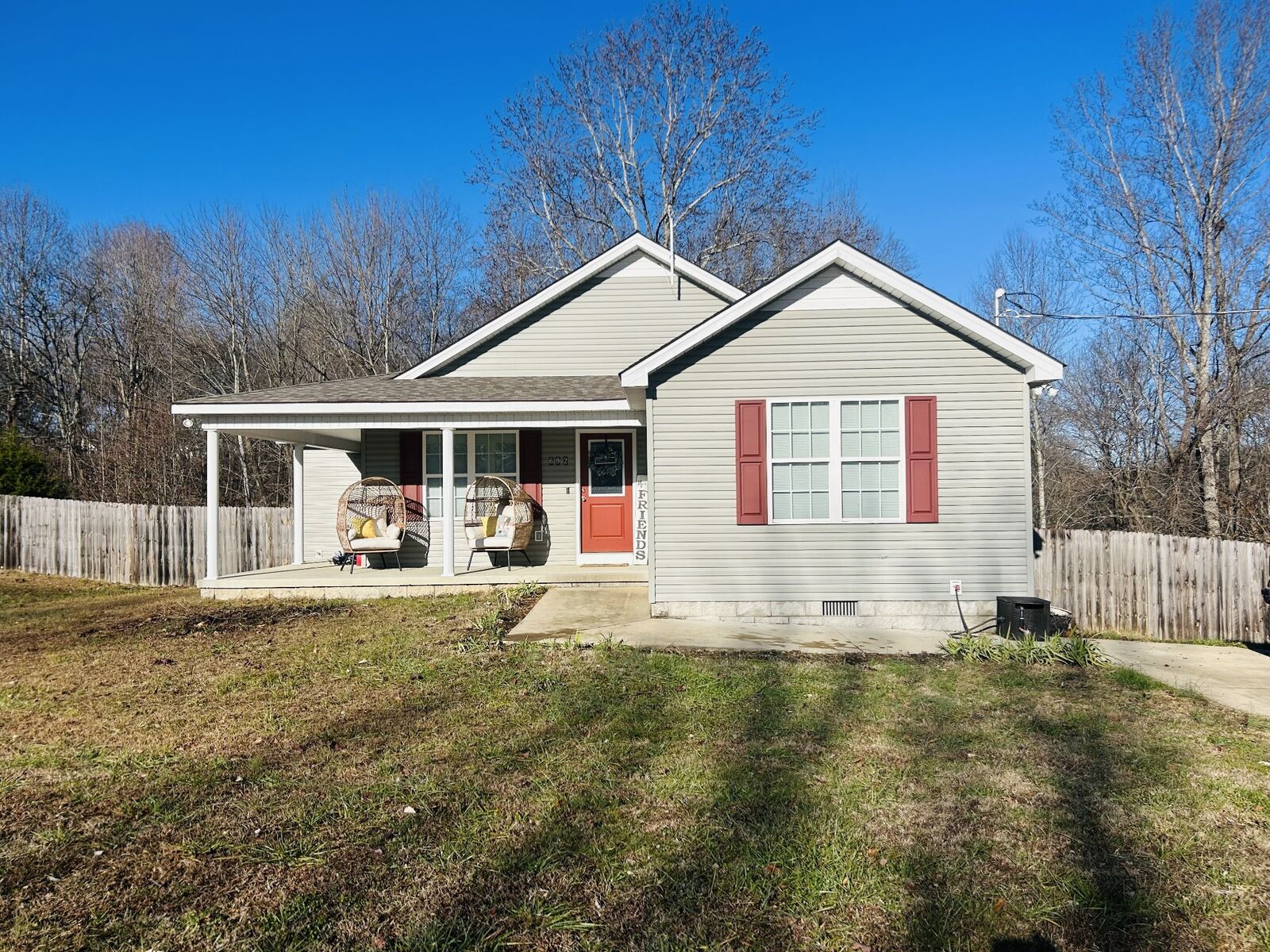 Property Photo:  692 Milky Way Dr  TN 38478 