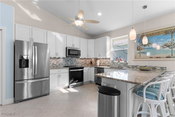 Property Photo:  140 Pearl Street  FL 33931 