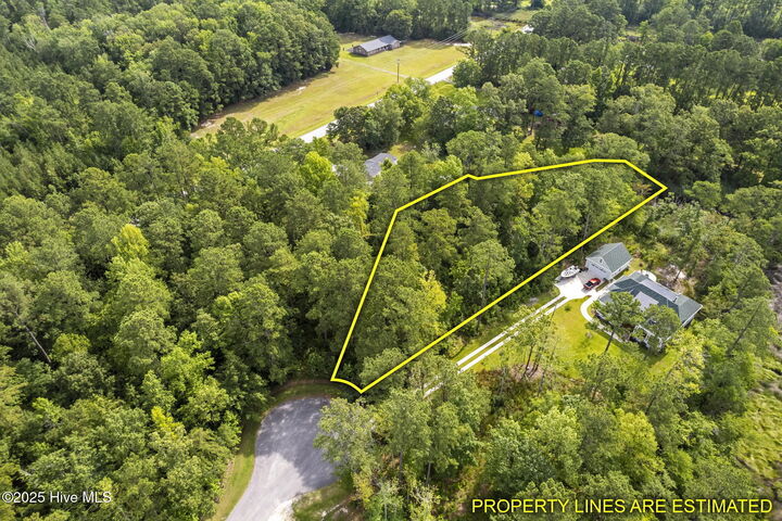 Property Photo:  178 114 Marsh Run  NC 28571 