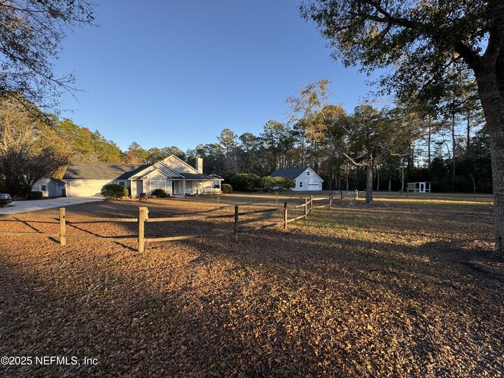 Property Photo: 371447 Kings Ferry Road FL 32046