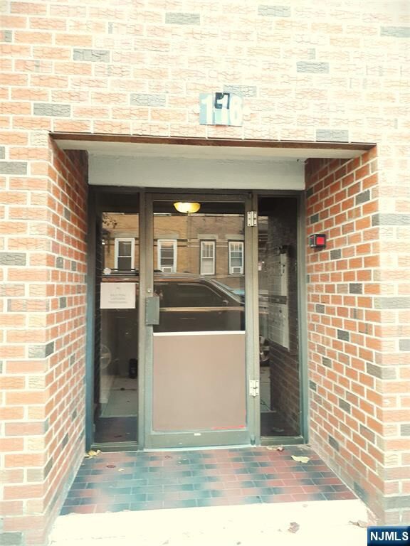 Property Photo:  116 71st Street 12  NJ 07093 