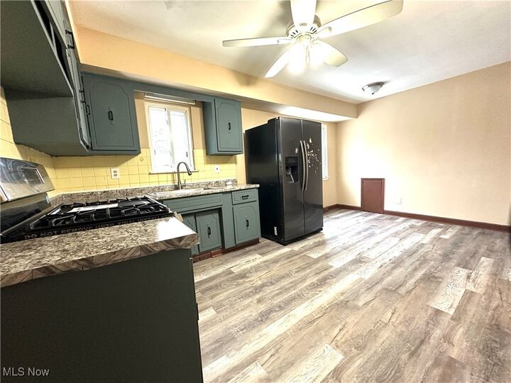 Property Photo:  18023 Fairway Drive  OH 44135 