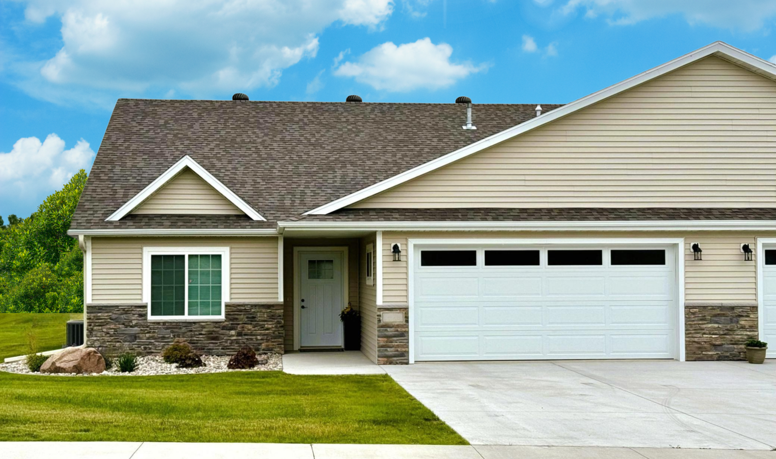 Property Photo:  1418 Campus Drive  MN 56537 