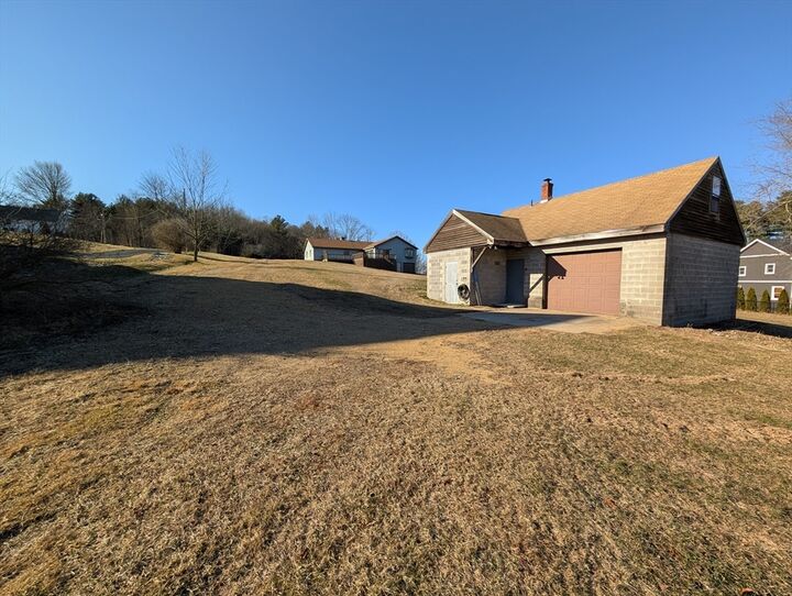 Property Photo: 7 King Road MA 01507