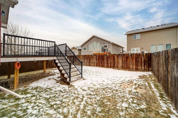 Property Photo:  307 Sundance Drive  AB T0L 0V0 
