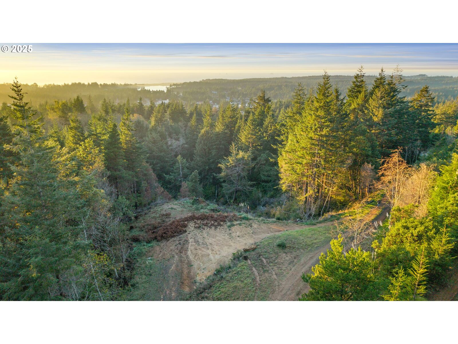 Property Photo:  Dee Terrace  OR 97465 