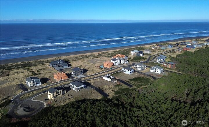 Property Photo:  1409 S Cohasset Crest  WA 98595 