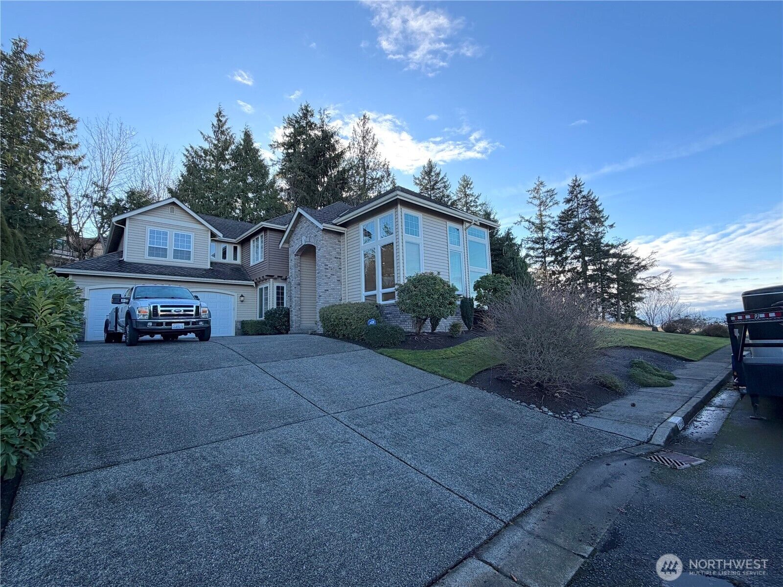 Property Photo:  6730  139th Place SW  WA 98026 