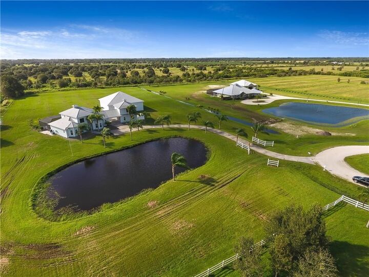 Property Photo:  6405 Lily Lane SW  FL 32968 