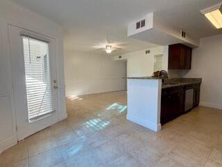 Property Photo: 815 W Boynton Beach Boulevard 4-102 FL 33426