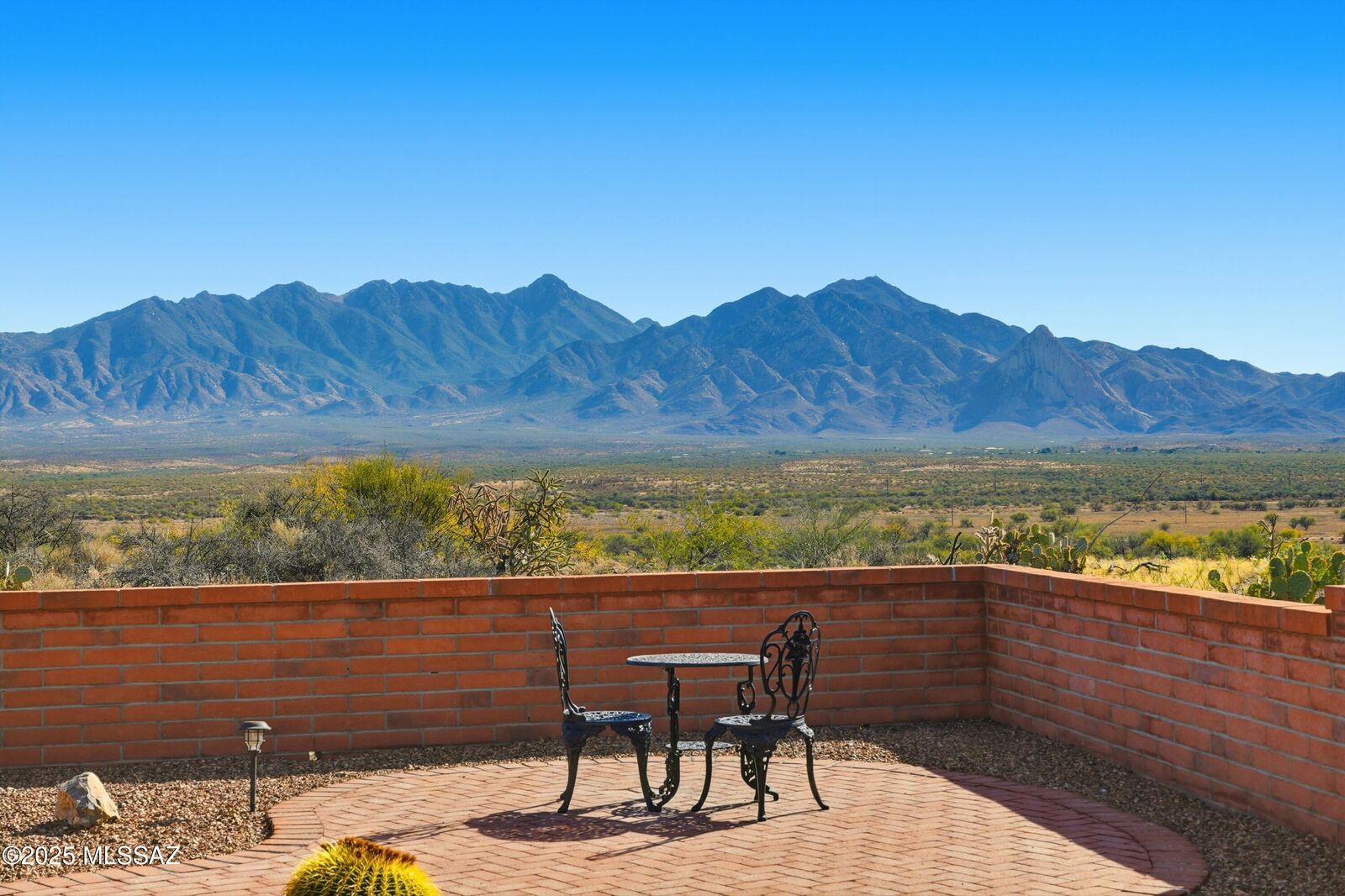 Property Photo:  1461 W Hidden Crest Ct Court  AZ 85622 