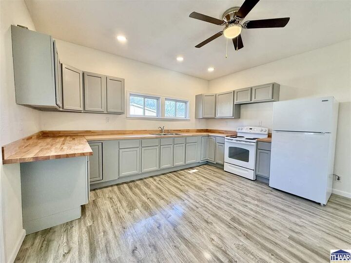 Property Photo:  443 S State Street  IN 47882 