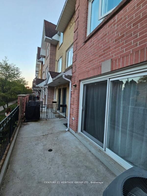 Property Photo:  75 Weldrick Road E 419  ON L4C 0H9 