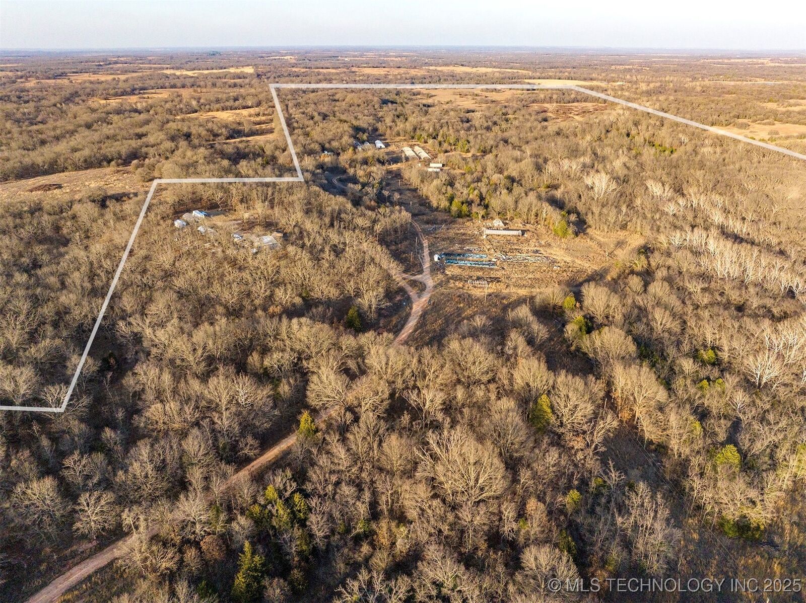 Property Photo:  368100 E 1010 Road  OK 74829 