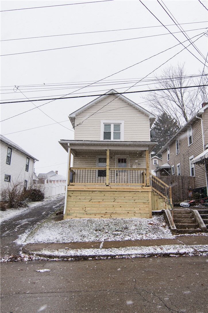 Property Photo:  105 Washington St  PA 15666 