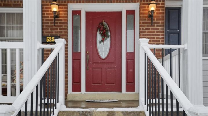 Property Photo:  525 Greenbriar Avenue  PA 15068 