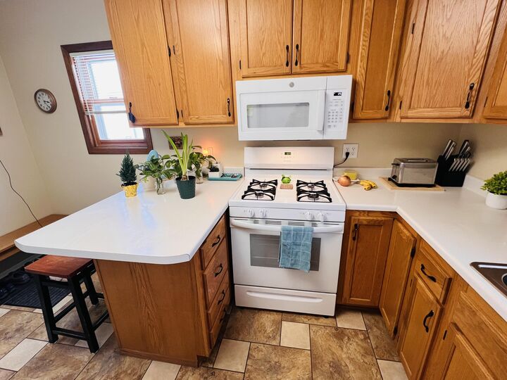 Property Photo:  818 NE 1st Ave  SD 57401 