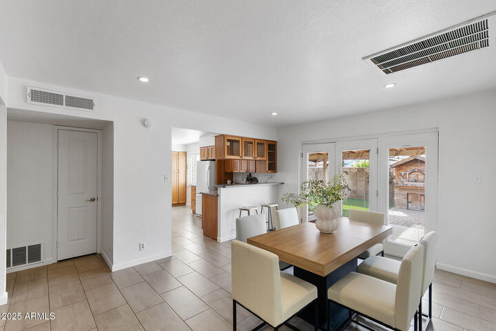 Property Photo:  8517 E Thomas Road  AZ 85251 