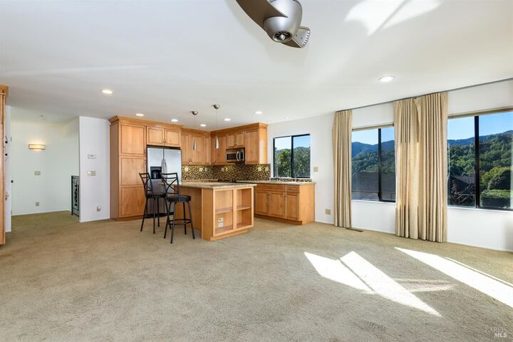 Property Photo:  36 Shannon Court  CA 94949 