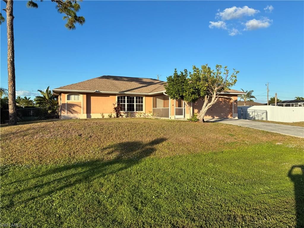 Property Photo:  1307 SW 36th Ter  FL 33914 