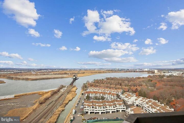 Property Photo:  2138 Harmon Cove Tower 2138  NJ 07094 