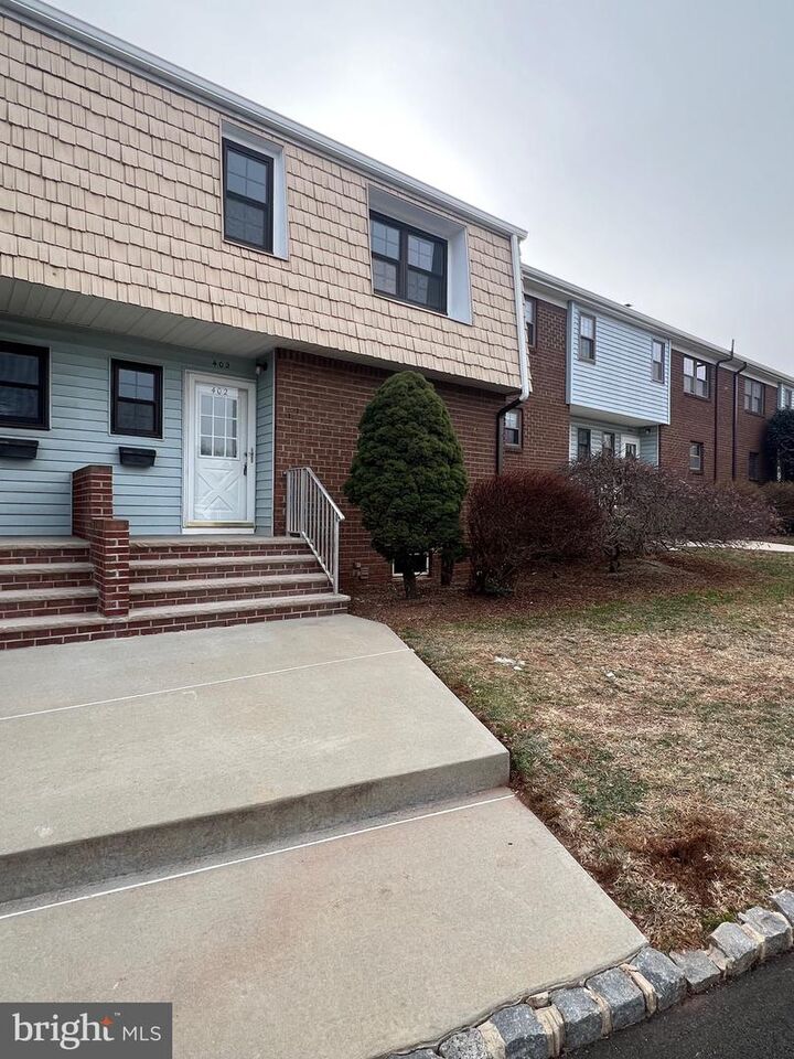 Property Photo:  402 Windsor Court  NJ 08844 