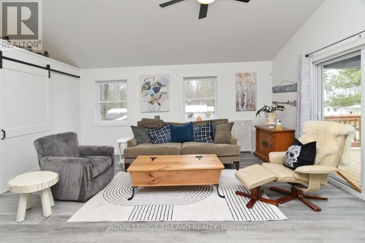 Property Photo:  9904 Lake Road  ON N0N 1J1 