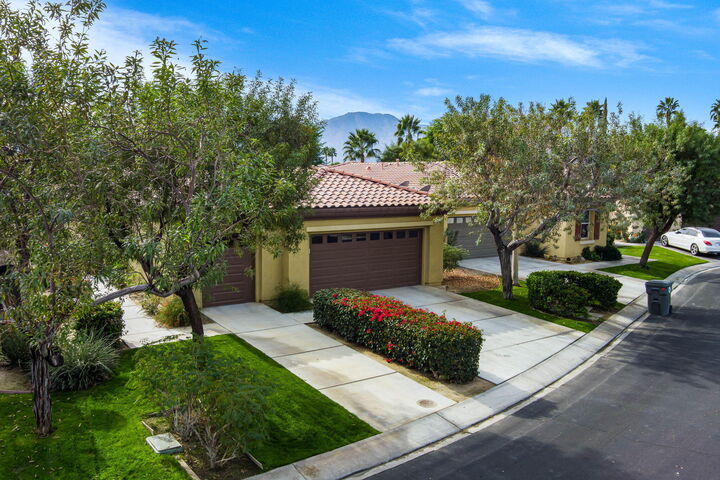 Property Photo:  82293 Dreyfuss Court  CA 92201 