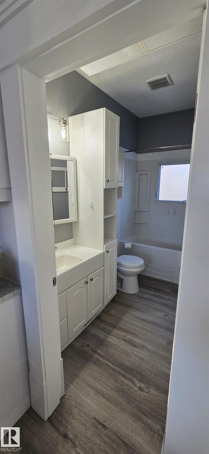 Property Photo: 5023 53 Street AB T0B 0C0