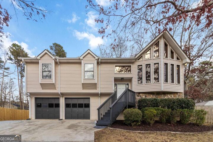 Property Photo:  65 Hinton Court  GA 30019 