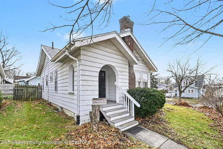 Property Photo: 1039 Morgan Street MI 48912