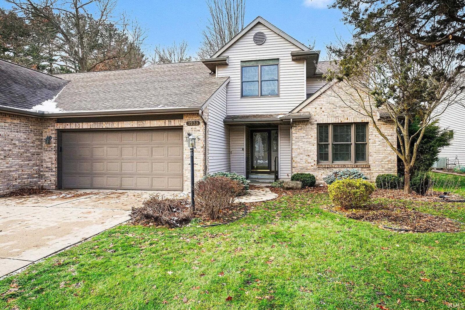 Property Photo:  1539 Stone Court  IN 46514 