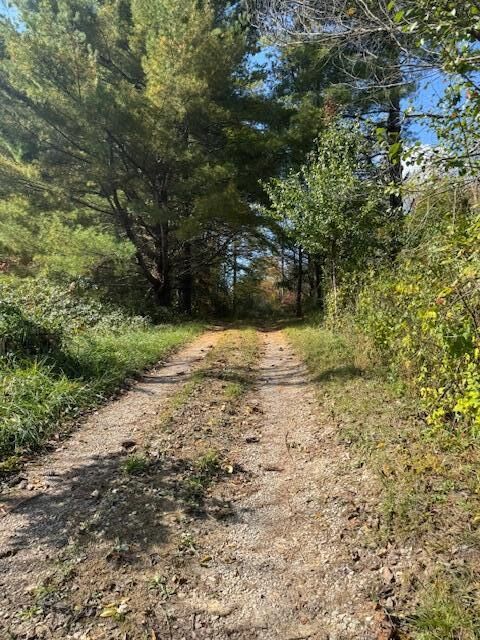 Property Photo:  215 Tom Taylor Road  KY 40701 