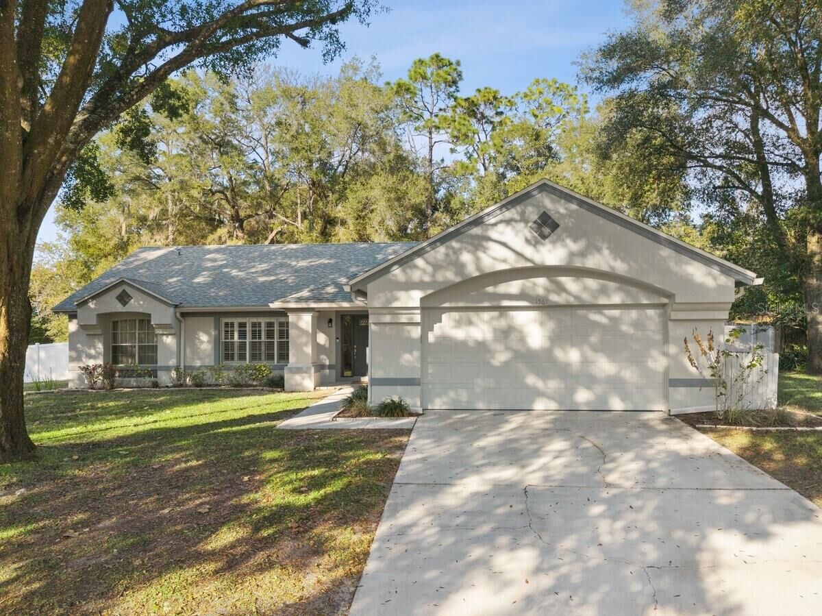 Property Photo: 1561 Rockwell Heights Drive FL 32724