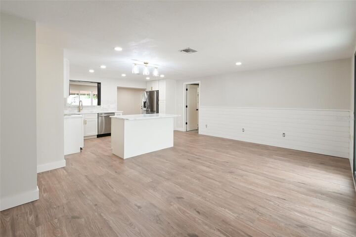 Property Photo: 11987 106th Avenue FL 33778